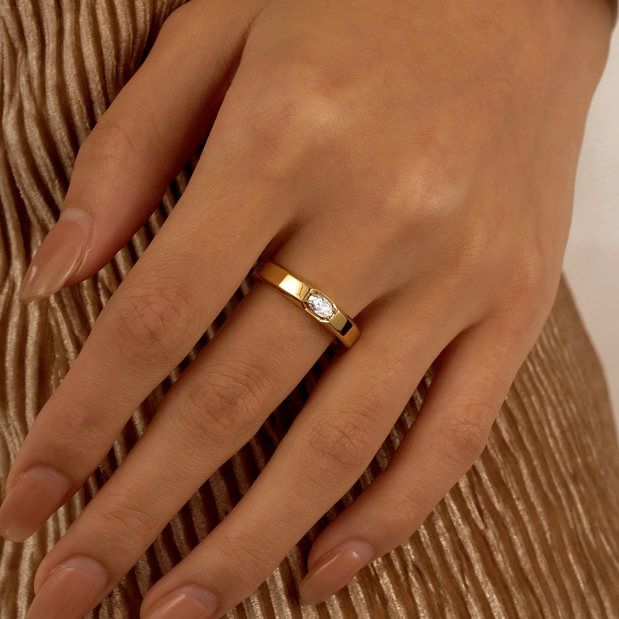 0.3 Carat Oval Moissanite Wedding Band Ring - Image 13
