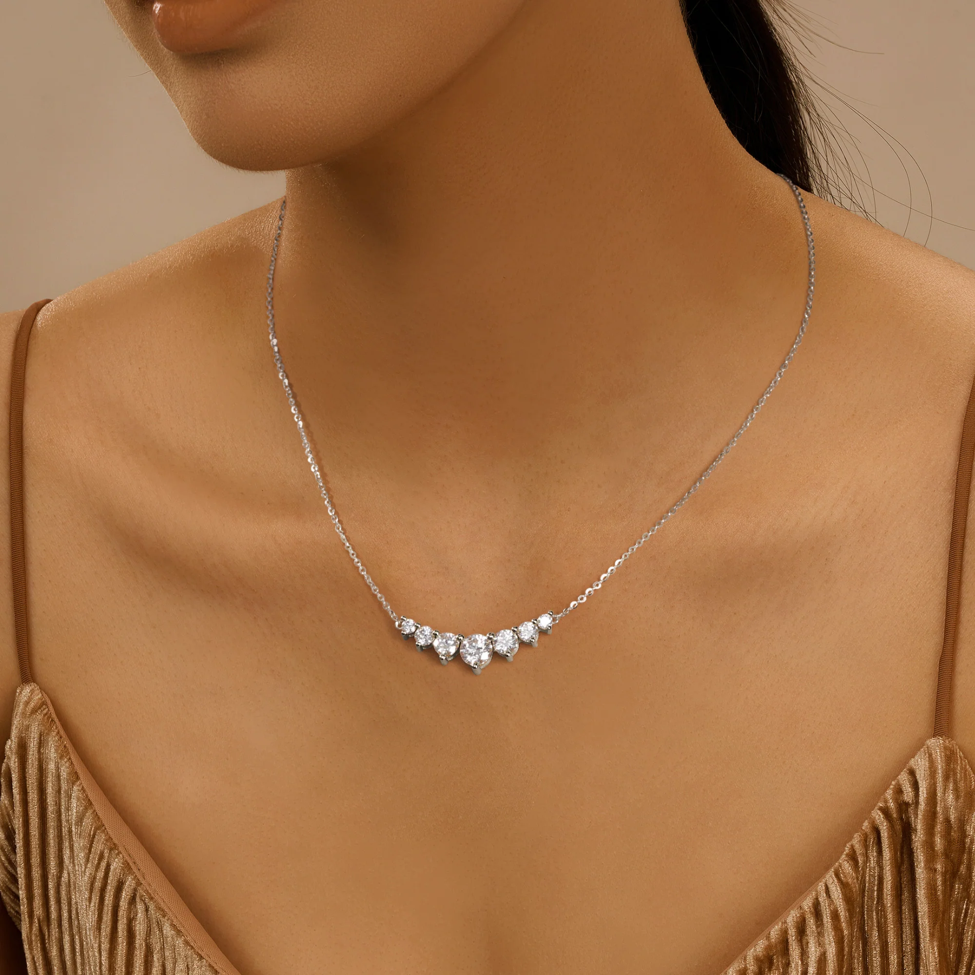 Seven Stone Round Moissanite Solitaire Pendant Necklace - Image 4